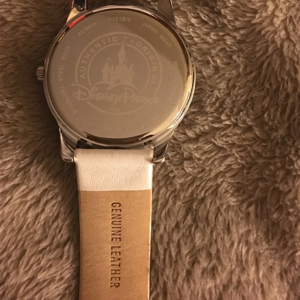 Walt Disney World Watch with tin case